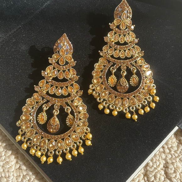 Kundan Polki Pearl Earrings NWOT - Picture 2 of 6